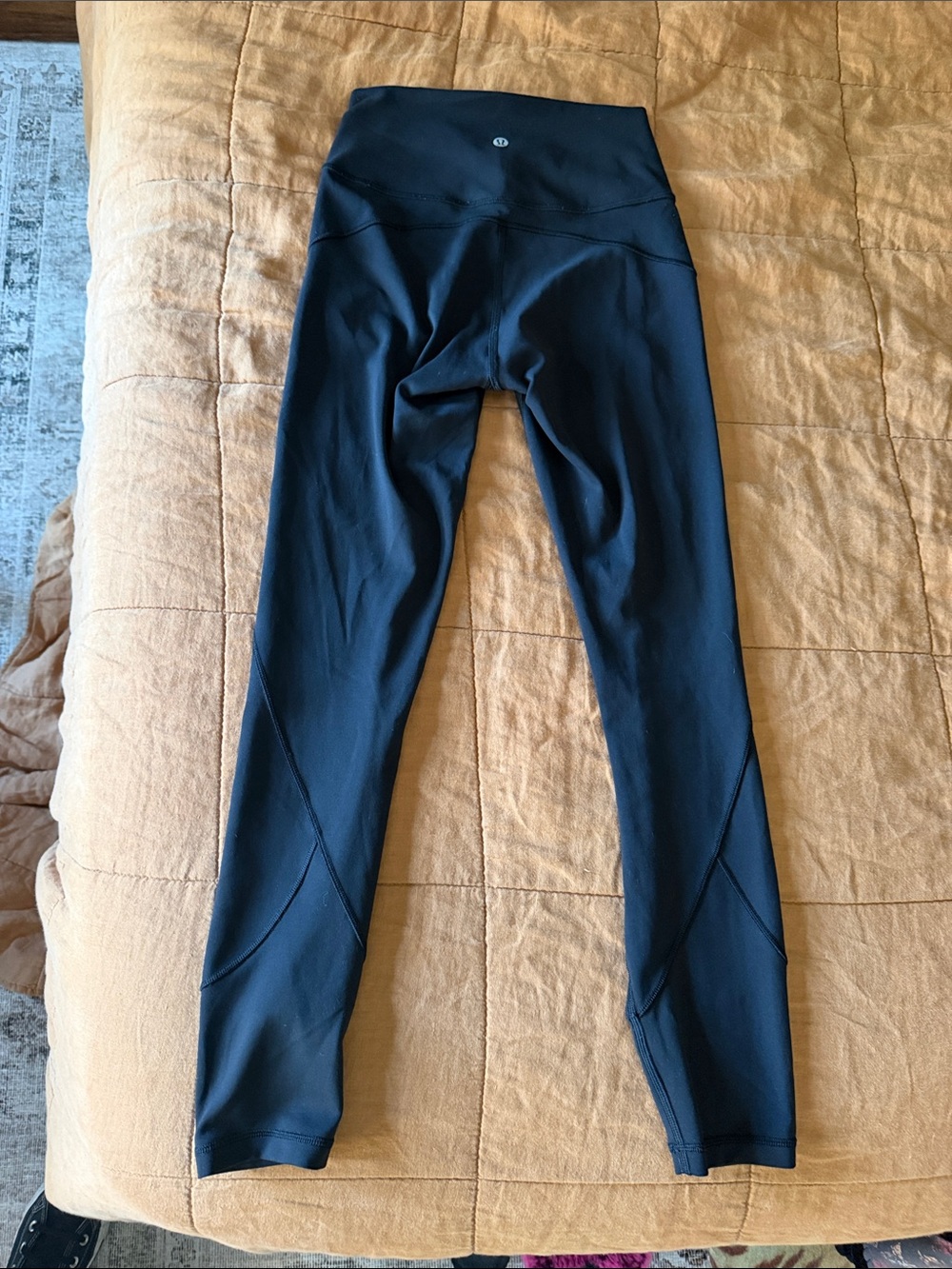LULU LEMON Black High-Rise Performance Leggings - Picture 2 of 6